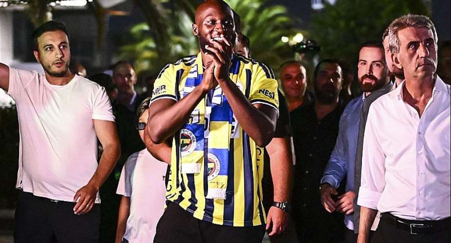 Fenerbahce sign Belgium striker Romelu Lukaku from Napoli