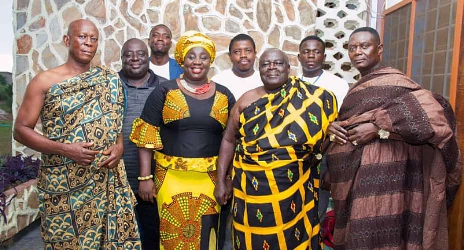Ghana Post Officials Pay Courtesy Call On Bekwai Chief