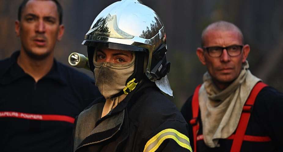 Firefighters battle a blaze outside Lanton, during wildfires in southwestern France, 28 July 2026. -  AP Photo/Emma Da Silva