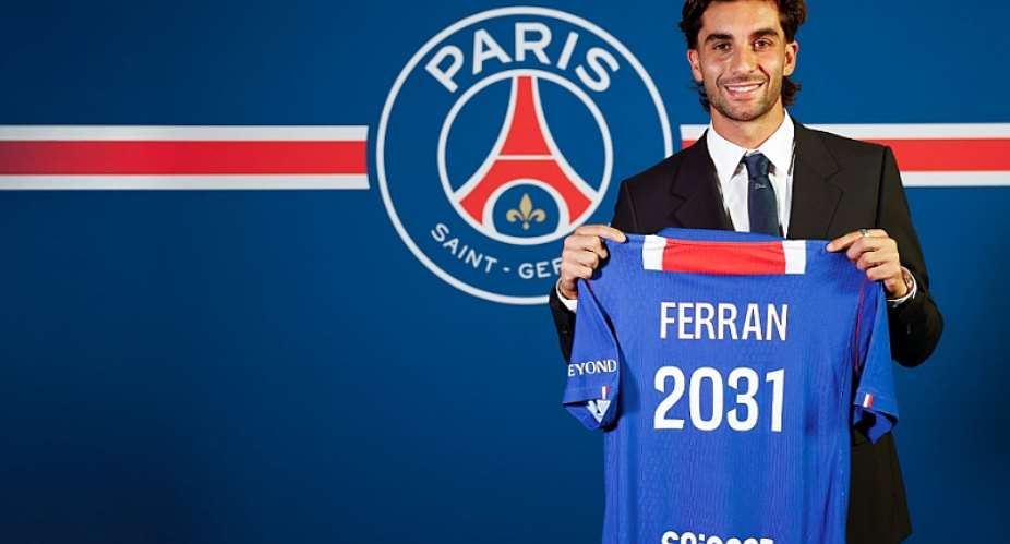 PSG sign Ferran Torres from Barcelona for about 43m
