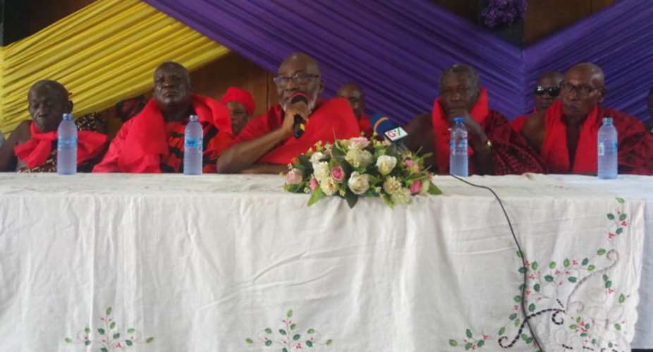 The elders addressing the press at the conference