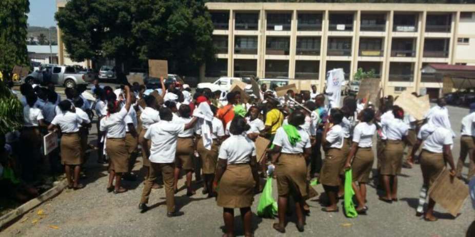 Gov't Lying To Us About Allowance Negotiations – School Of Hygiene Students