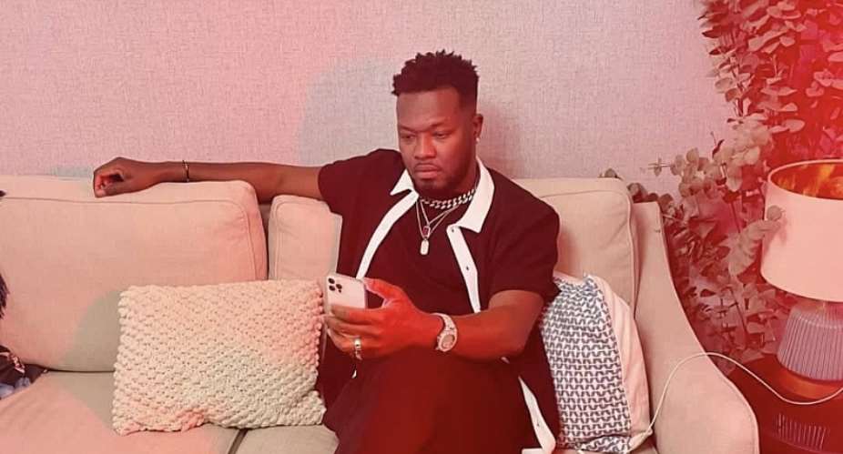 Ghanaian UK-based musician Reggie Zippy
