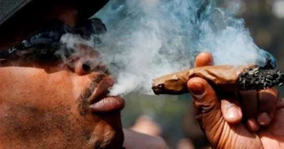 Indian hemp smokers take over Tema school - residents