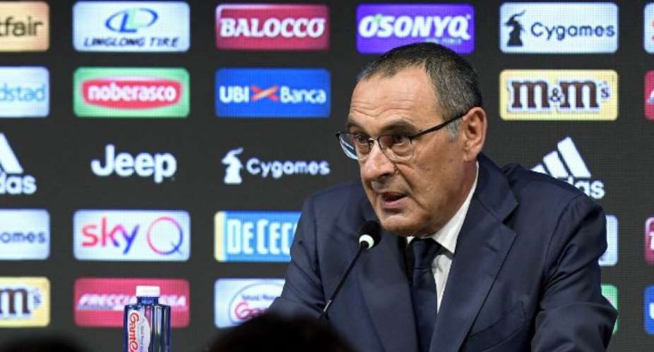 Juventus Coach Maurizio Sarri Has Pneumonia