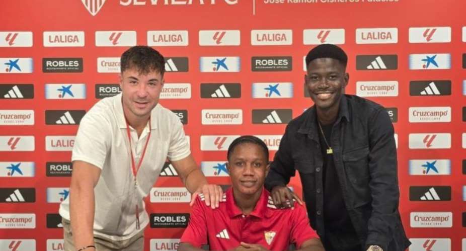 Sevilla sign Ghanaian teenager Emmanuel Abrokwa on three-year deal