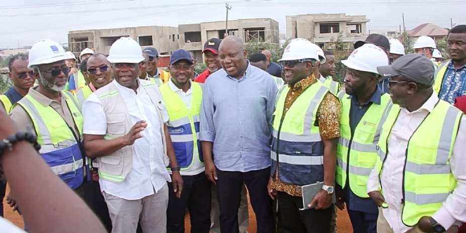 Roads Minister urges timely completion of Accra–Tema motorway project