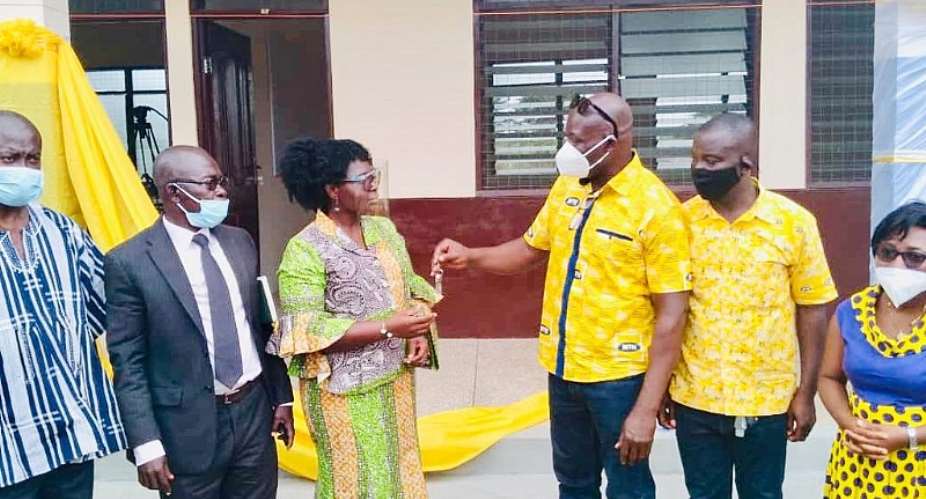 Chiefs And People Of Nhyiaeso Laud MTN For 6-Unit Classroom Block
