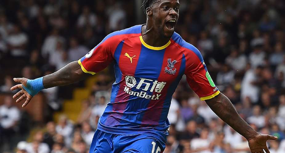 OFFICIAL: Jeffrey Schlupp Extends Crystal Palace Contract