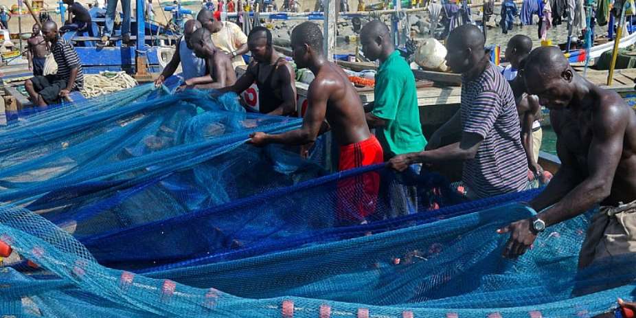 120 fishermen in Ekumfi Narkwa defects from NPP to NDC