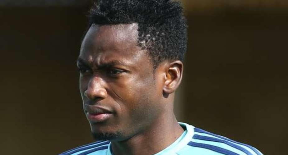 Chelsea confirm Baba Rahman will remain at the club to complete his knee recovery