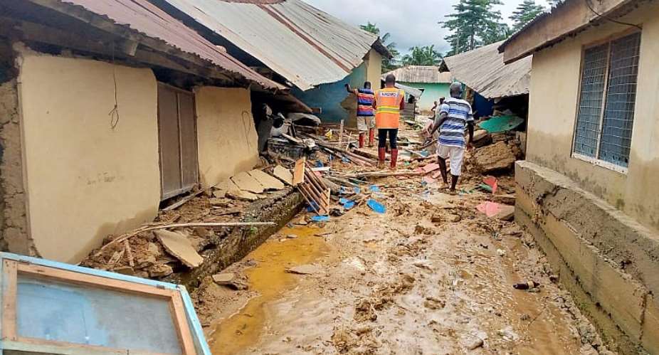 One dead, over 3000 displaced by rains in two Municipalities in Western North