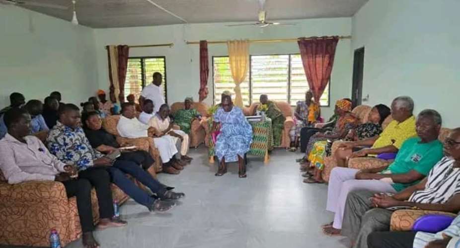 V/R: MP, DCE engage Dabala chiefs on development priorities