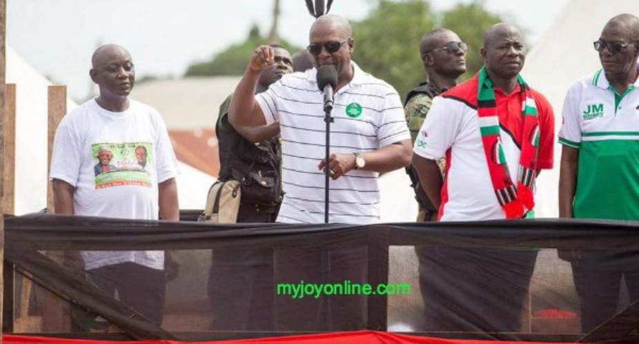 Akufo-Addo Is A Dictator, Don't Vote For Him – Mahama Tells Supporters
