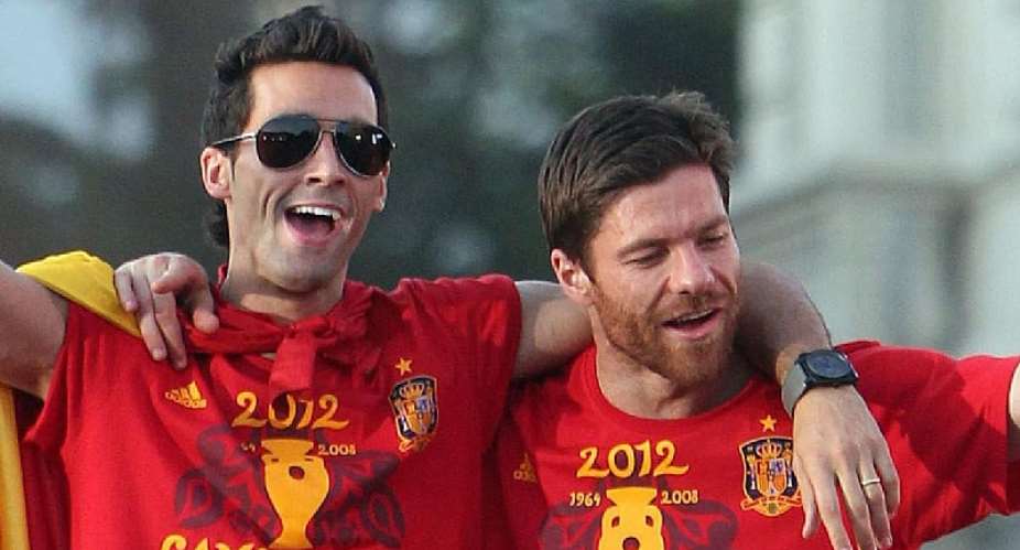 Getty ImagesImage caption: Alvaro Arbeloa and Xabi Alonso won three major trophies with Spain together