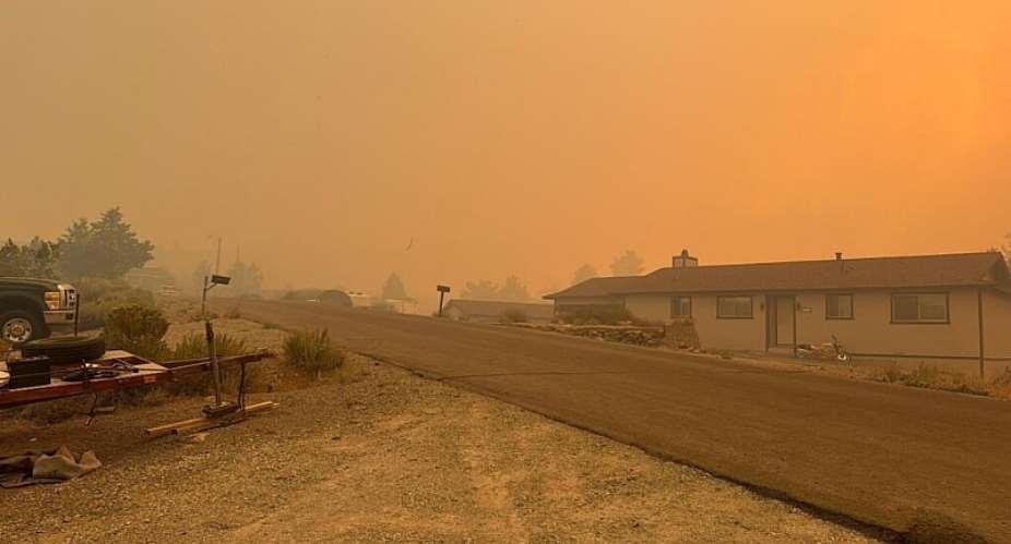 Smoke fills the air from the Hawk Fire Aug. 22, 2026, in northwet Reno, Nevada -  Shane Merritt, AP