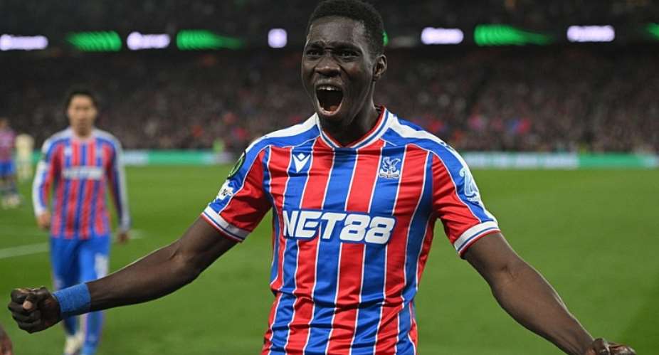 Liverpool eye Sarr after Brighton reject Minteh bids