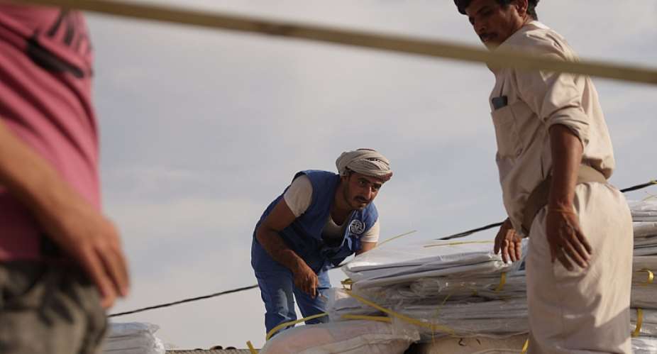IOM supports communities in Yemen with relief, shelter, and essential services during emergencies. Photo: IOM/Haithm Abdulbaqi