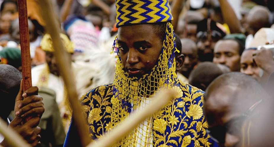 File - Ugandas King of the Tooro Kingdom, King Oyo Nyimba Kabamba Iguru Rukidi IV, during his 18th birthday at Fort Portal, Uganda on April 17, 2010 as he assumed the full duties of King of the Tooros. -  Marc Hofer, AP