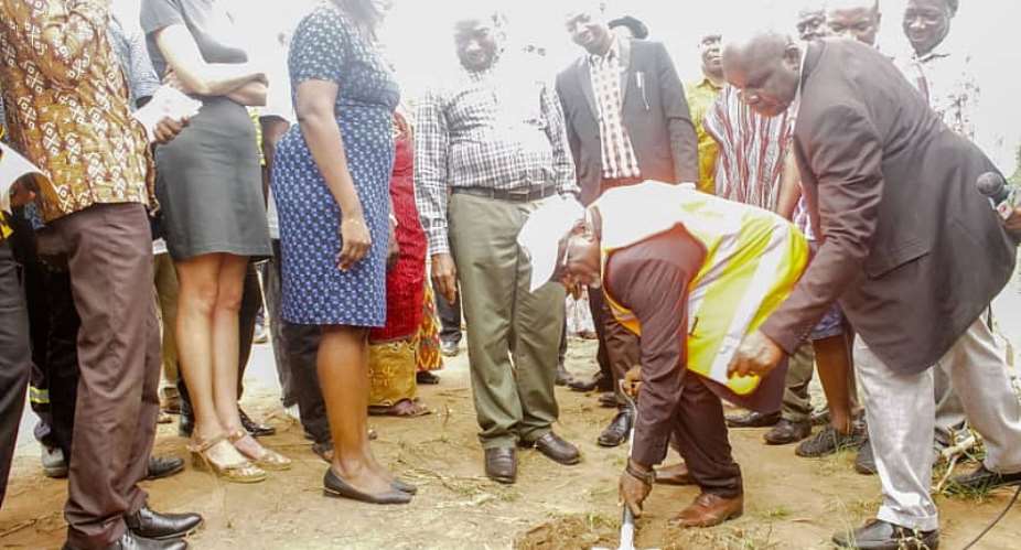 1D1F: Eastern Regional Minister Cuts Sod For Compost and Briquette Plants.