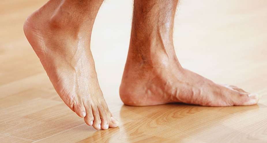 Five Health Warning Signs From Your Feet to Never Ignore