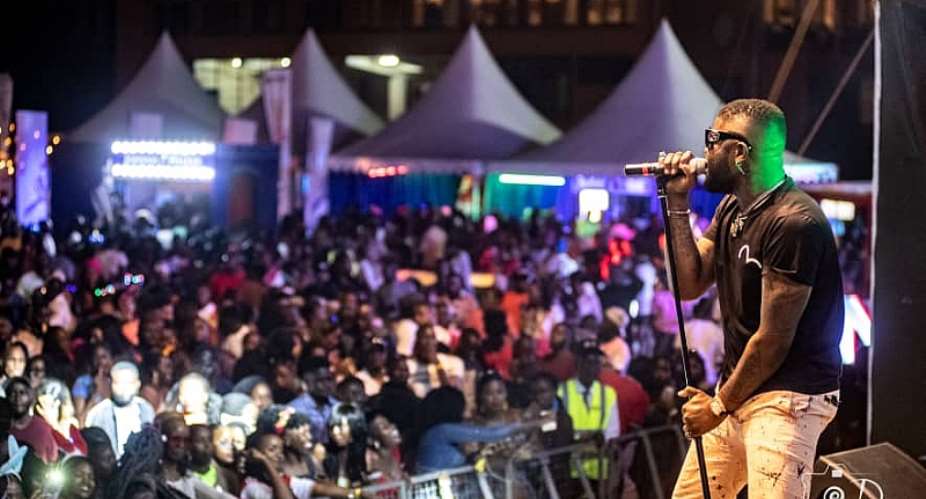 Skales Delivers A Thriller In Kampala At The Blankets  Wines b  W Experience