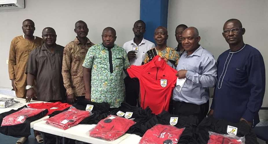 Division Two Middle League: Greater Accra Regional football capo presents kits to referees