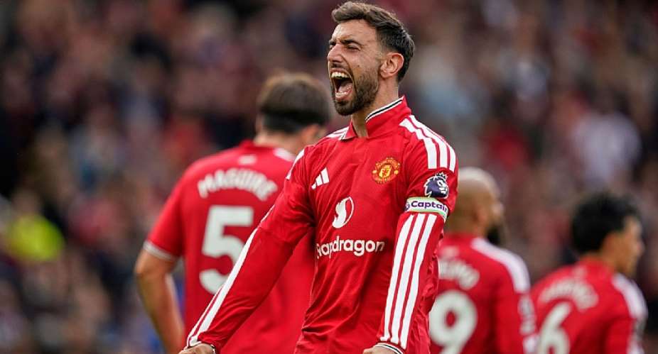 PL: Bruno Fernandes hat-trick helps Manchester United recover to beat Ipswich