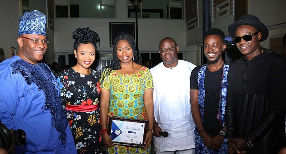 YourView Receiving award of excellece