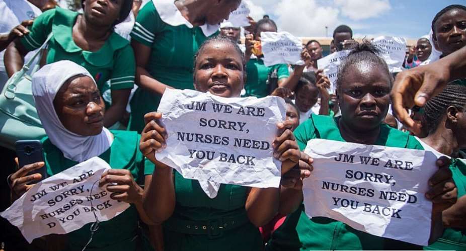 Photos  Video We're Sorry, Forgive Us — Nursing Trainees Apologizes To Mahama