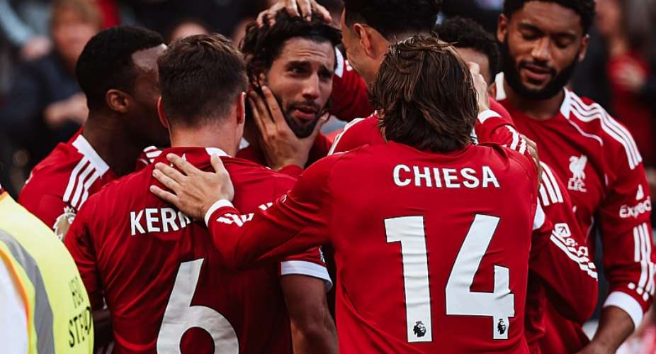 PL: Szoboszlais incredible free-kick stuns Arsenal to send Liverpool top
