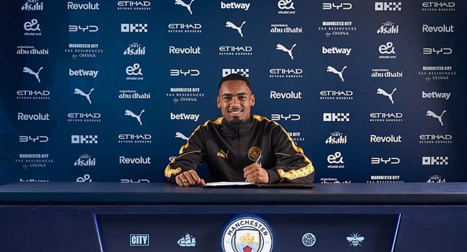 Manchester City sign Palmeiras winger Allan for 34m
