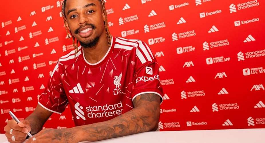 Bradley Barcola completes Liverpool move from PSG in 123m deal