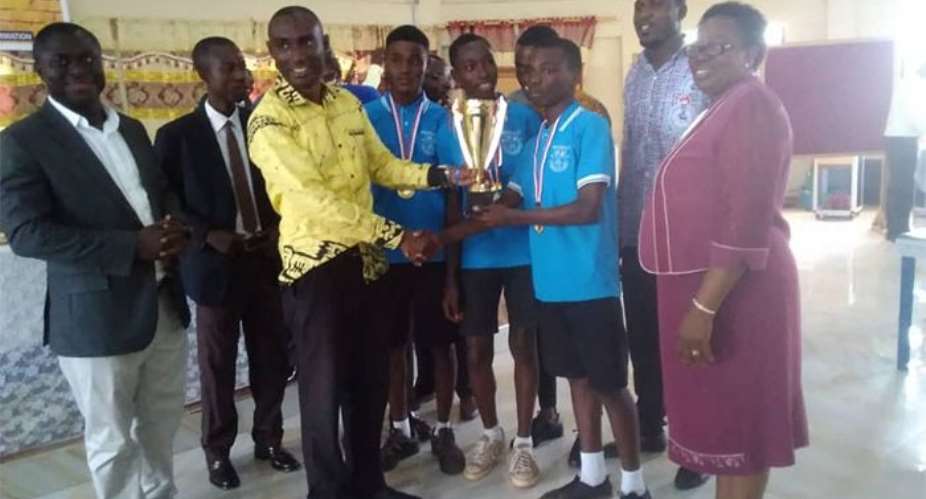 Amantia JHS Wins Asante-Akyim Quiz Competition