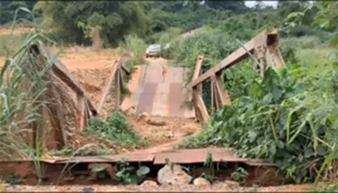 The collapsed bridge