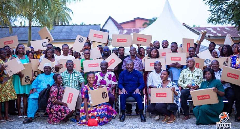 Osahen Afenyo-Markin donates 100 laptops to newly posted teachers in Effutu constituency