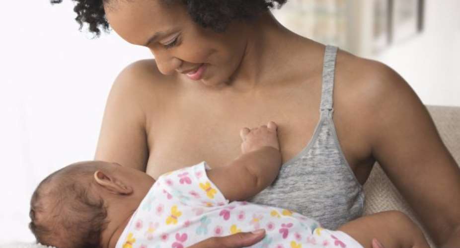 What Breastfeeding Moms Should Know About Air Travel