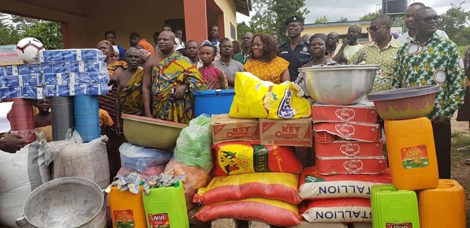 Madamfo Ghana Foundation Donates Food Items To Attakrom Primary School