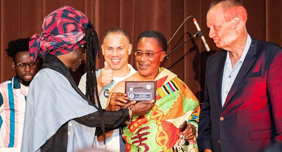 Kojo Antwi Honoured With Keys To The City Of Worcester In The Usa