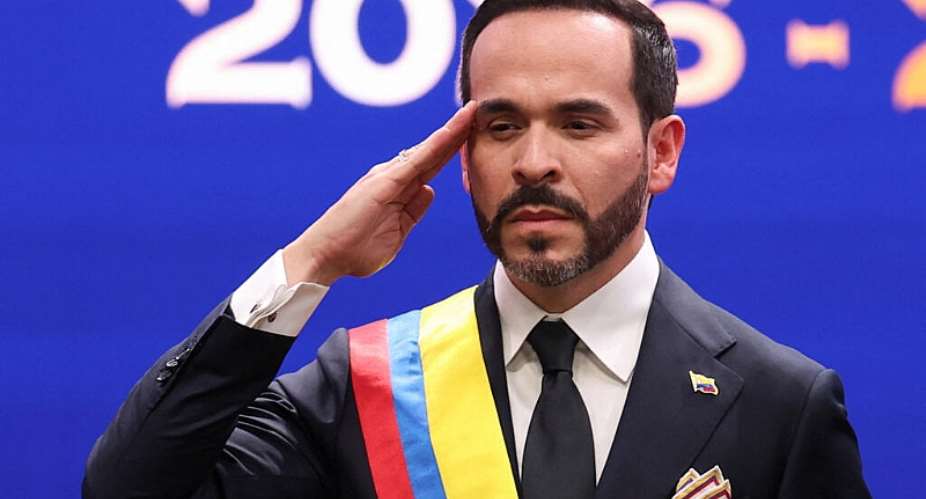 Abelardo de la Espriella prest juramento como presidente de Colombia durante una ceremonia de inauguracin, en Cali, Colombia, el 7 de agosto de 2026. - REUTERS - Luisa Gonzalez