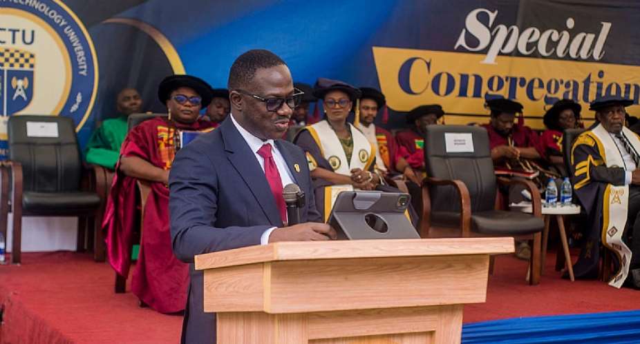 Don’tlet AIreplaceyourability tothink — DPC boss tells graduates