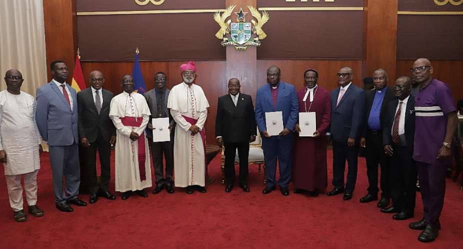 Akufo-Addo presents presidential charters to three universities