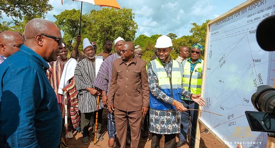 Mahamainspects proposed site for Upper West Regional Airport