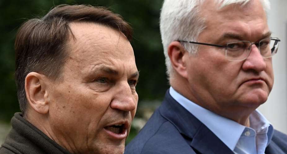 Polands Minister of Foreign Affairs Radoslaw Sikorski (L) addresses the media next to Ukraines Minister of Foreign Affairs Andriy Sybiga in Kyiv on September 13, 2026. -  Sergei Supinsky, AFP