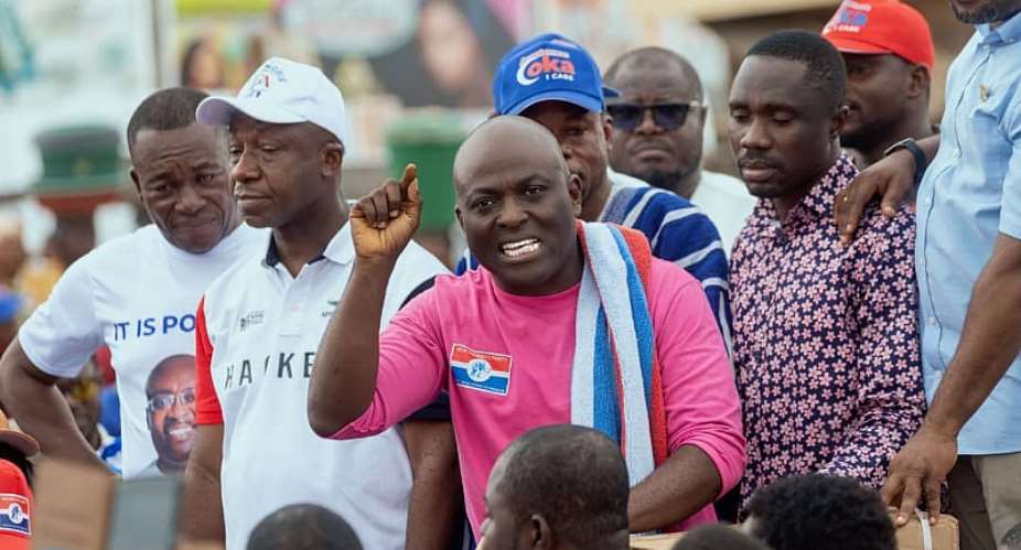 Ashanti NPP executives donate to Obuasi market fire victims
