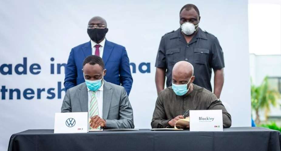 Front, from left: Jeffrey Peprah, CEO: Volkswagen Ghana and Alex Canfor-Dumas, West Africa Director: BlackIvy Group. Back, from left: Dr Mahamudu Bawumia, Vice President of the Republic of Ghana and Robert Ahomka-Lindsay, Deputy Minister of Trade  Industry.