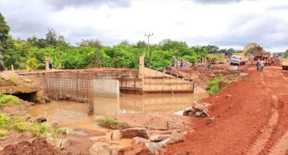 Koforidua-Somanya road opens to traffic after downpour disrupted vehicular movement