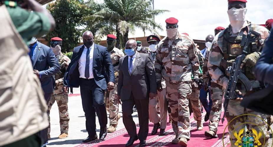 PHOTOS: Akufo-Addo arrives in Guinea as ECOWAS chair to hold talks with coup leaders