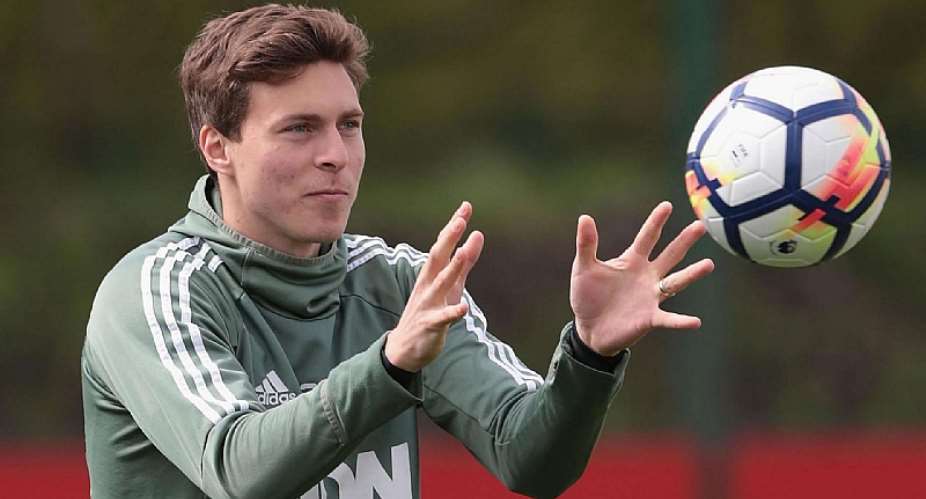 Lindelof Extends Man United Deal To 2024