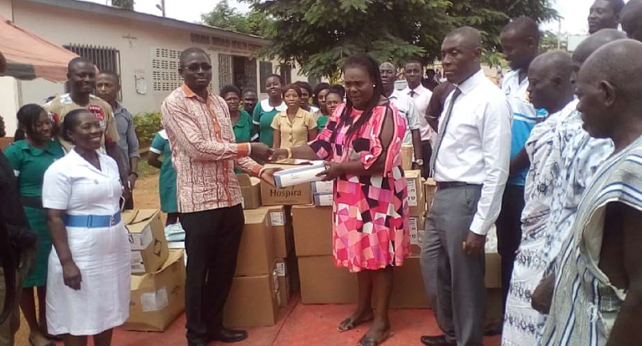MP Donates Medical Equipment To Gomoa Obuasi Health Centre